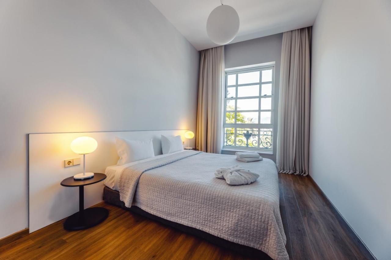 Le Port Boutique Apart Hotel Batumi Exterior photo