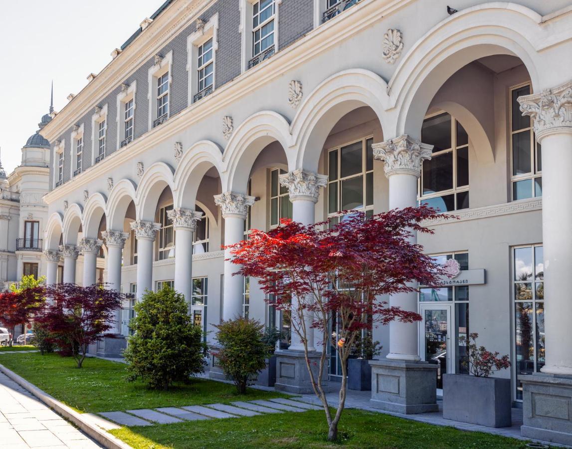 Le Port Boutique Apart Hotel Batumi Exterior photo