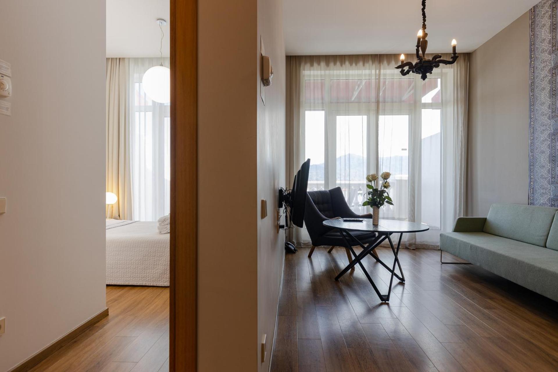 Le Port Boutique Apart Hotel Batumi Exterior photo