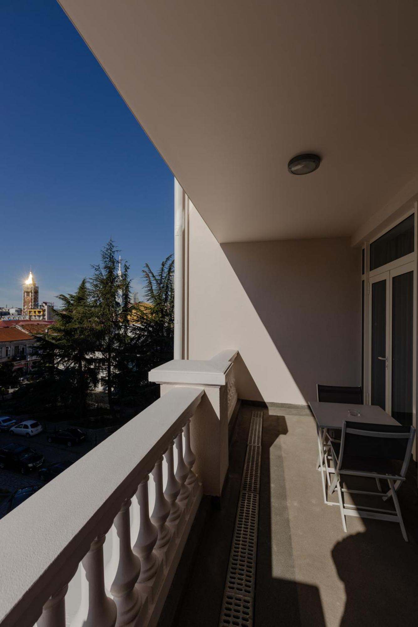 Le Port Boutique Apart Hotel Batumi Exterior photo