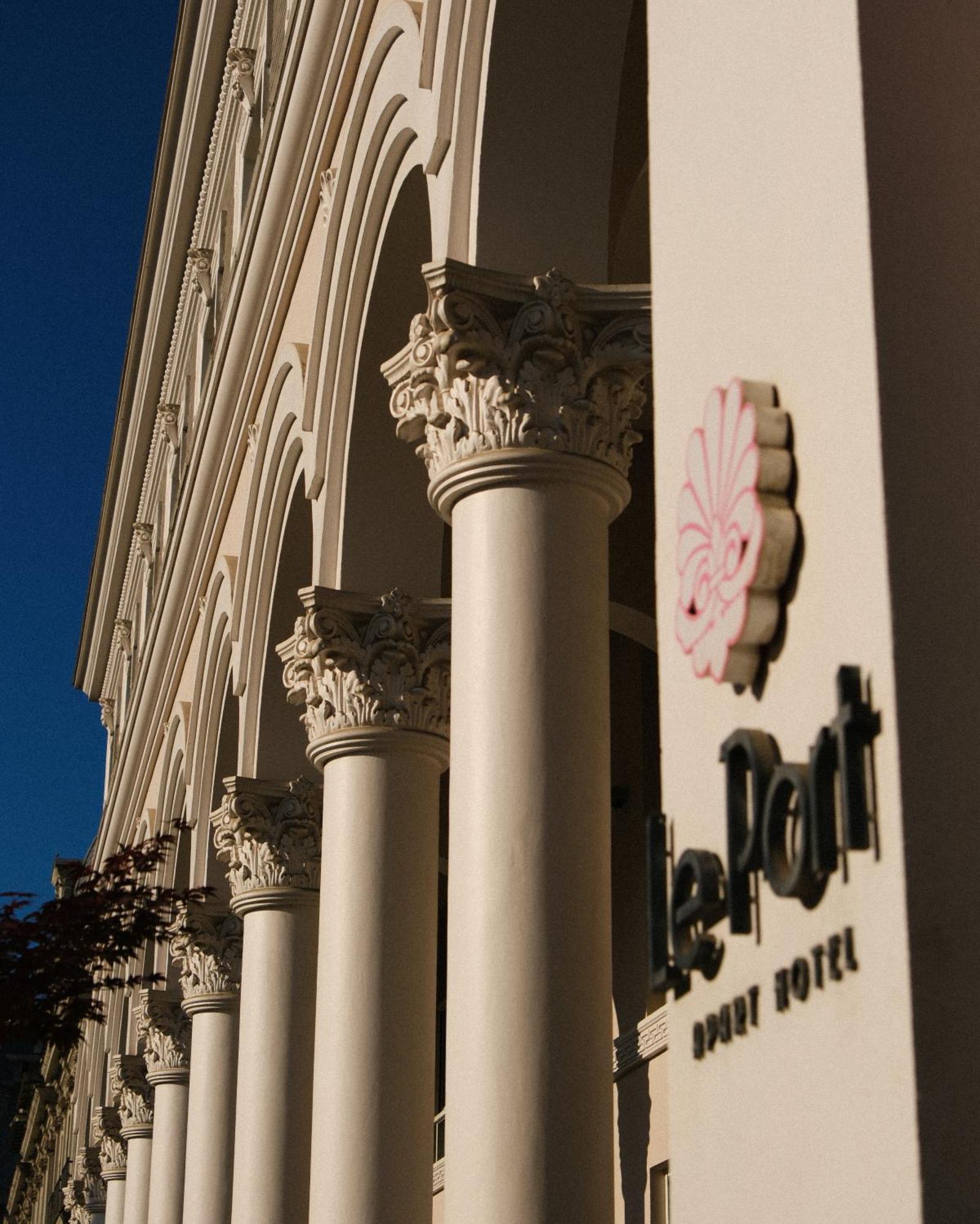 Le Port Boutique Apart Hotel Batumi Exterior photo